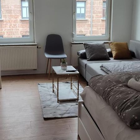 Privatzimmer-2 In Ruhiger Lage 9Min Von Hbh 纽伦堡 外观 照片